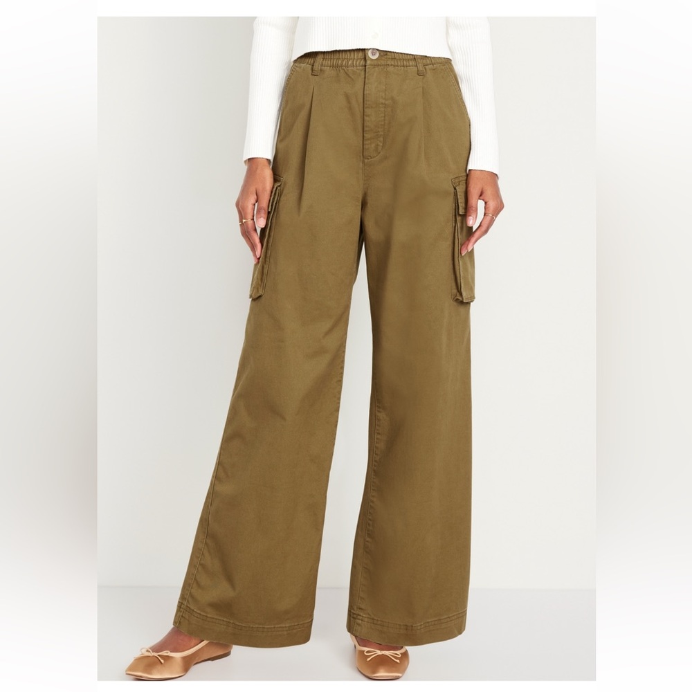 Old Navy Women's Wide-Leg Cargo Pants - Tan